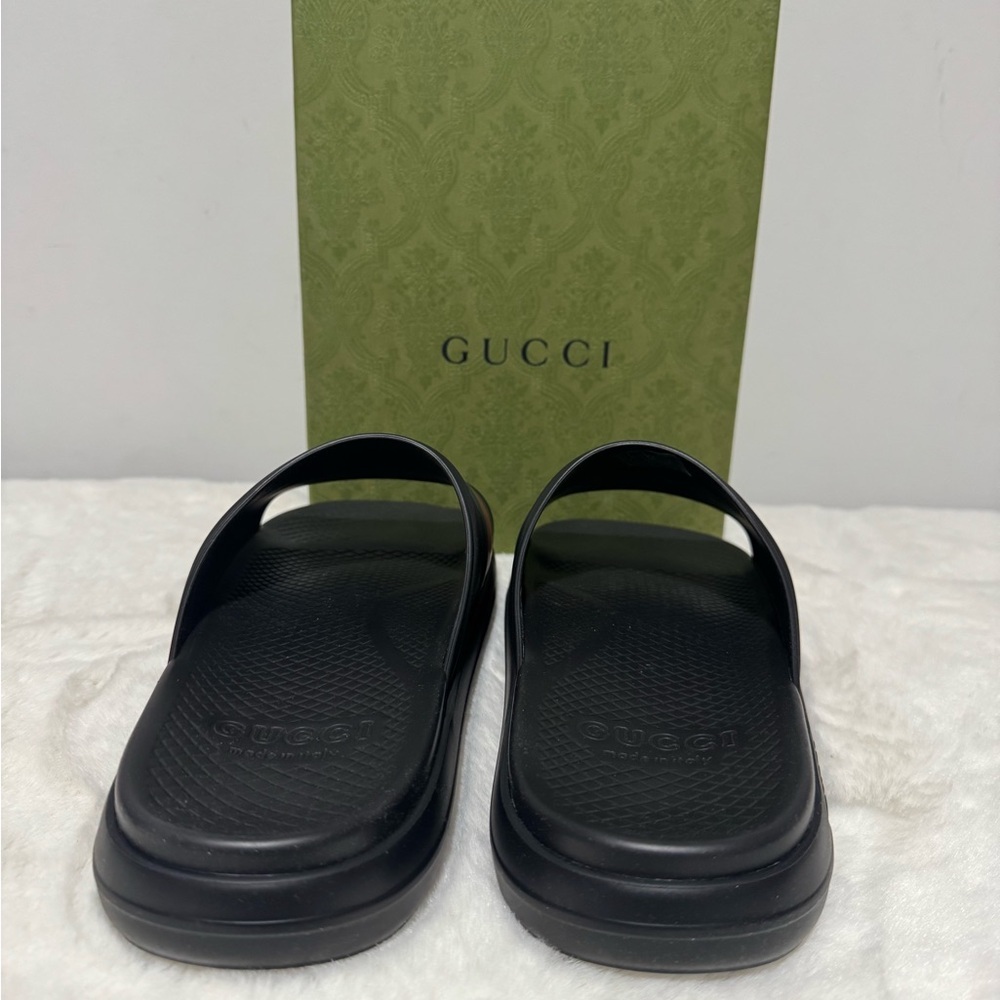 Gucci Black Slides with Red and Green Accents - Picture 2 of 7
